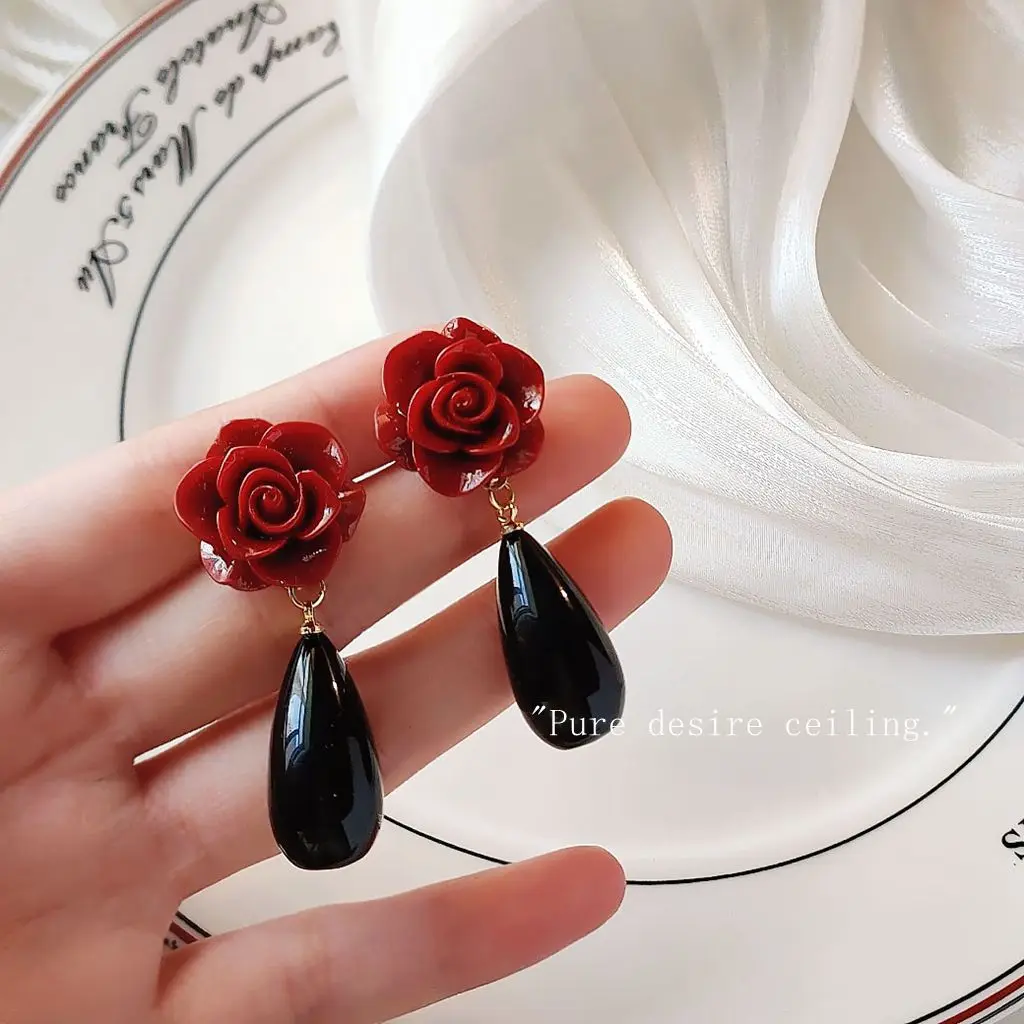 

New Arrival Elegant Rose Flower Black Resin 925 Silver Needle Ladies Tassels Stud Earrings Jewelry For Women Gifts Anti Allergy