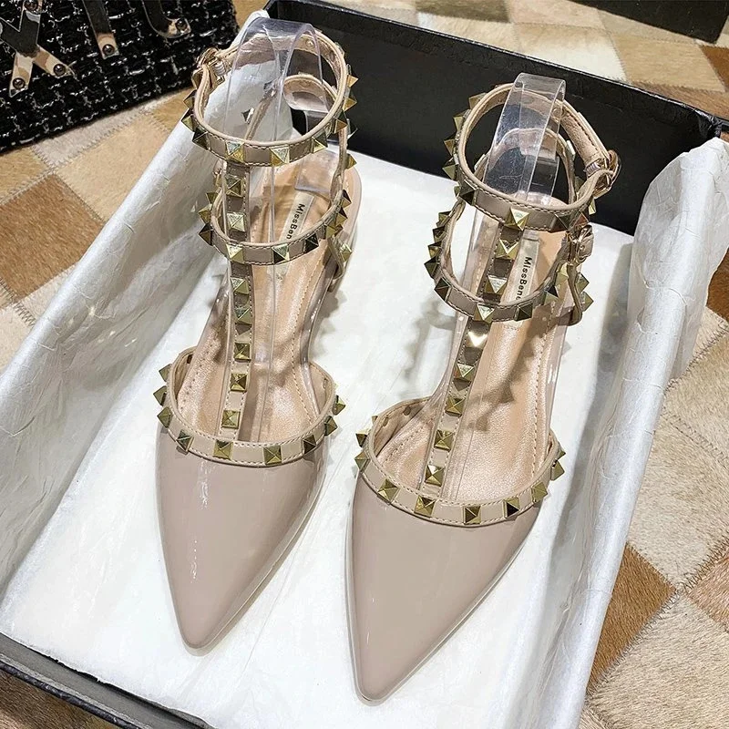 

2023 брендовые летние женские сандалии из натуральной кожи, Классические привлекательные Роскошные туфли-лодочки с заклепками и заостренным носком на высоком каблуке, Свадебная обувь для вечеринки