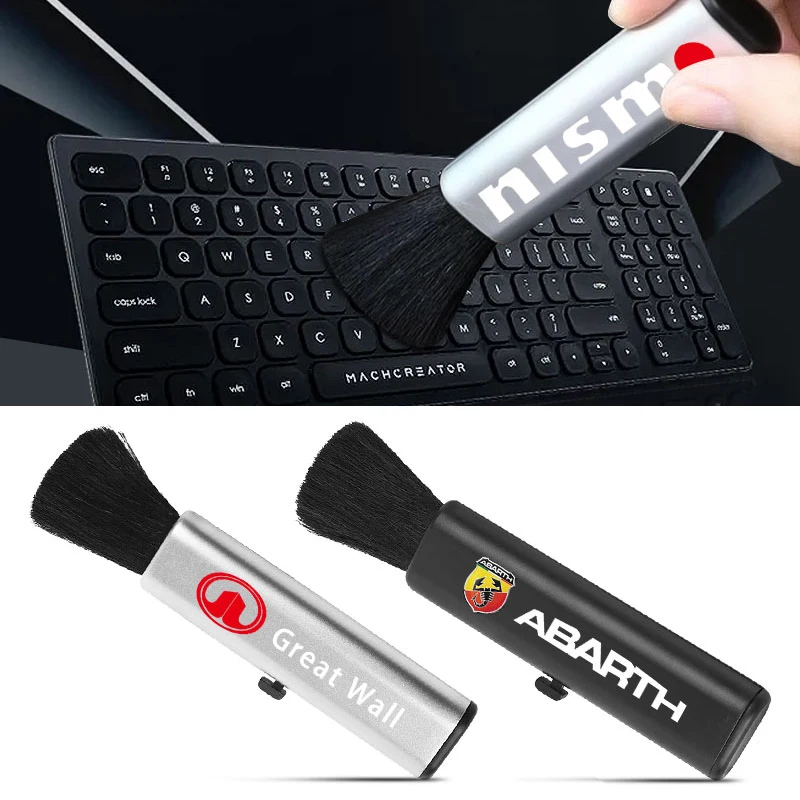 

1pcs Car Dust Removal Retractable Vent Cleaning Brush For Jaguar XF XE XK F E-Pace F-Pace I-Pace F-TYPE X S F Type XJ XEL XFL