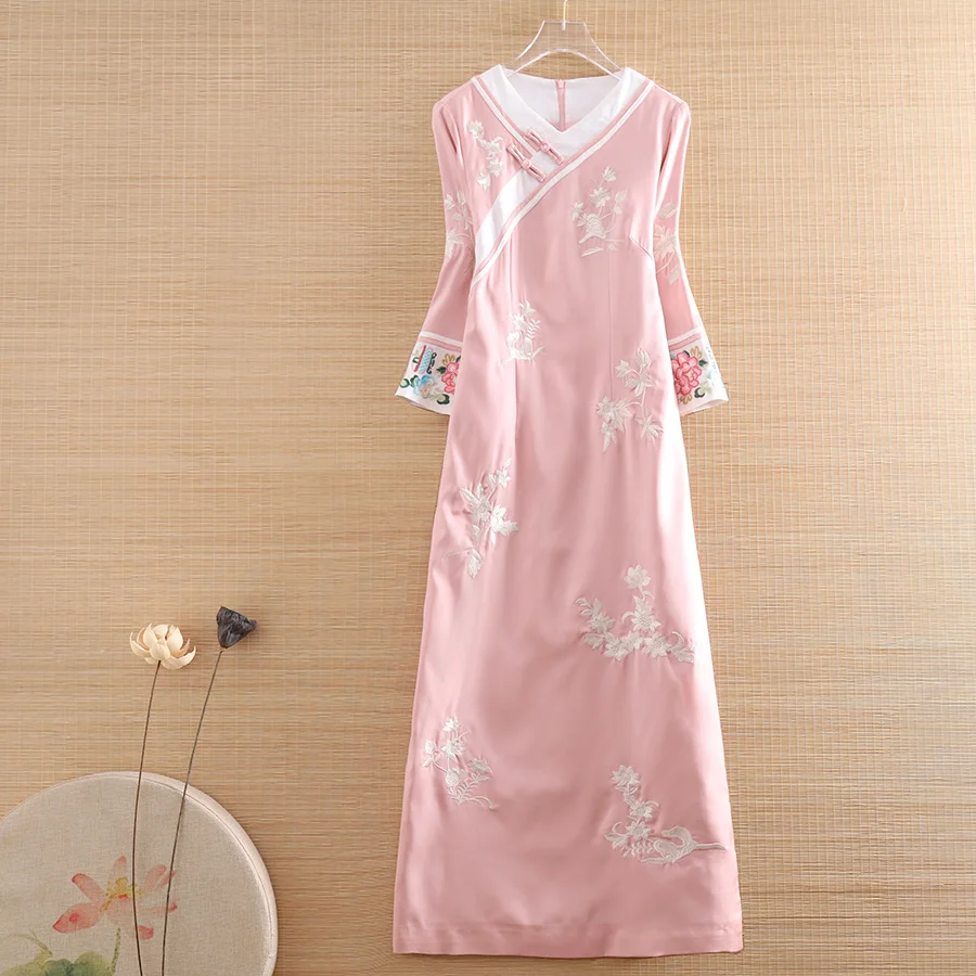 Chinese Style Women Qipao Dress Spring Royal Embroidery Floral Vingtage Elegant Lady Luxurious A-line Cheongsam Dress S-XXL