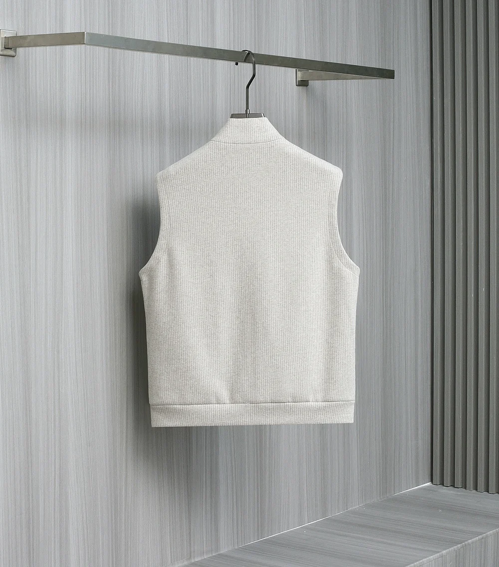 Мужской кашемировый жилет с капюшоном на осень/зиму