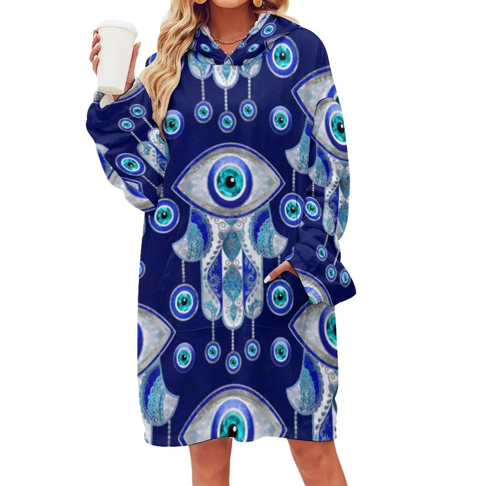 

Одеяло женское Фланелевое с капюшоном и карманом