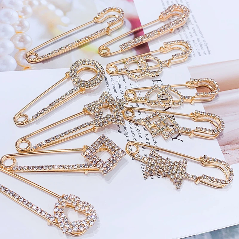 

Flower Pendant Pin Crystal Rhinestone Brooch for Women Cardigan Scarf Buckle Clips Hat Clothes Lapel Pin Accessories New Fashion