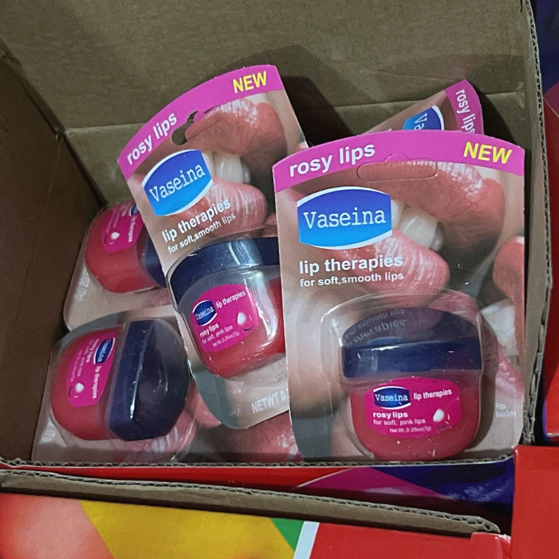 Бальзам для губ с вазелином увлажняет губы предотвращает сухость выцветает