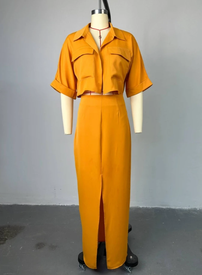 Женский костюм из двух предметов летний короткий топ средней длины с отворотом и