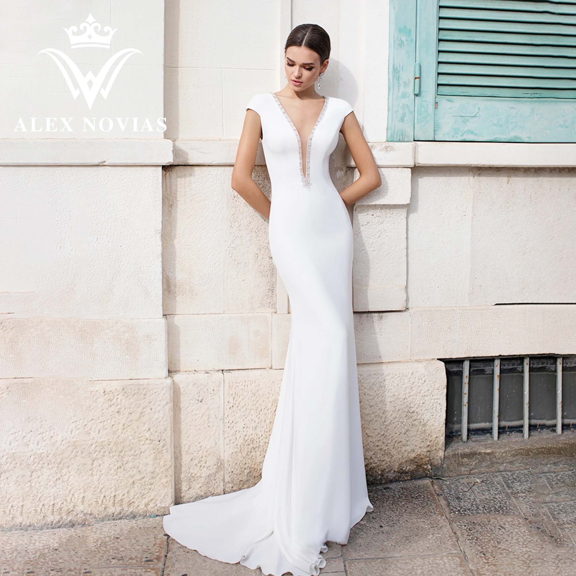 

Свадебное атласное платье с юбкой-годе ALEX NOVIAS, романтичное свадебное платье с глубоким V-образным вырезом, украшенное бусинами и кристаллам...