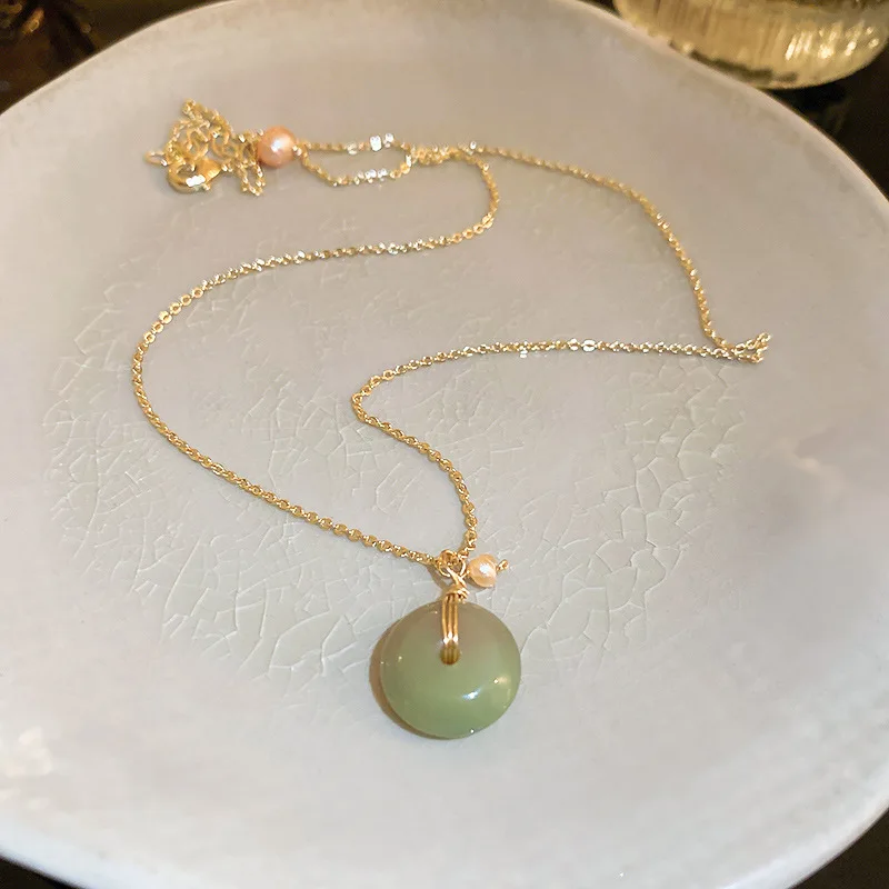 

Minar Retro Green Hetian Jade Natural Stone Pendant Necklaces for Women 14K Gold Plated Copper Baroque Freshwater Pearl Necklace