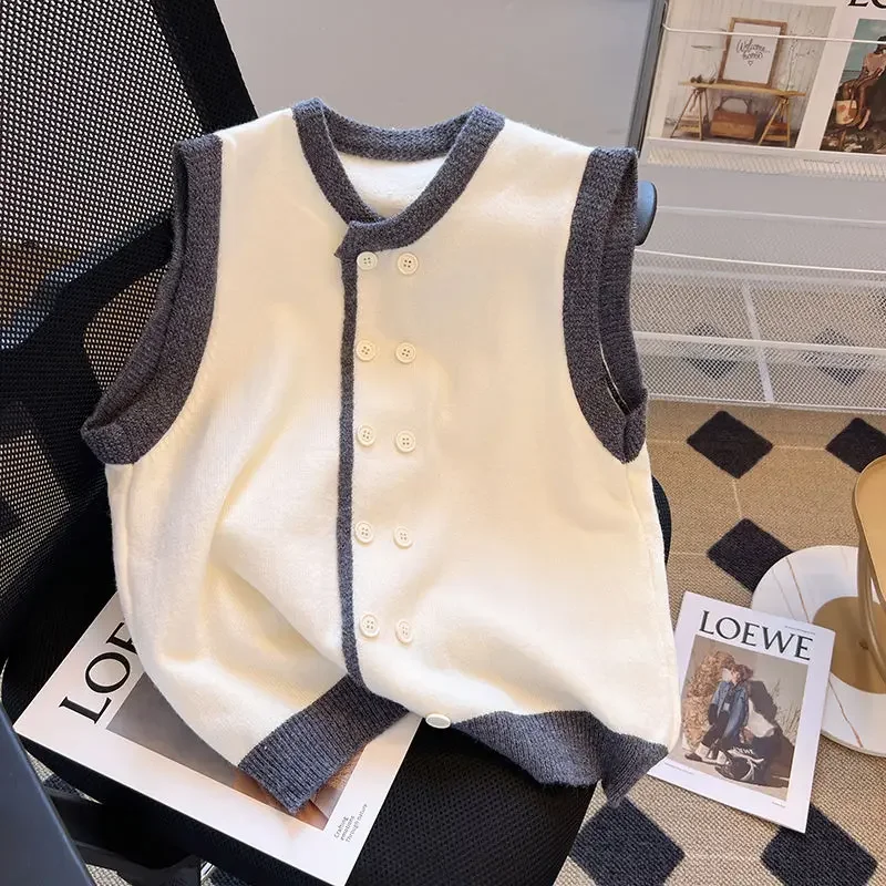 Женский трикотажный жилет на пуговицах черный или розовый Трикотажный с круглым