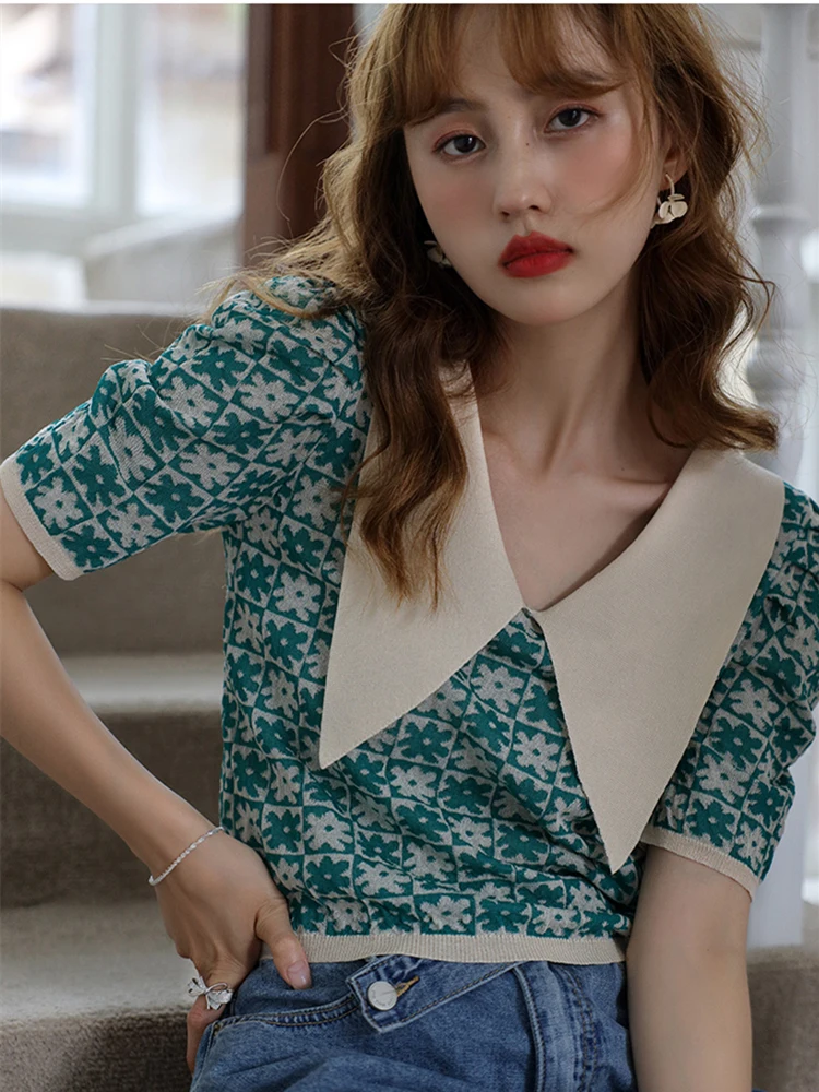 

Женская футболка с пышными рукавами, Тонкая Повседневная трикотажная футболка с цветочным принтом в Корейском стиле, лето