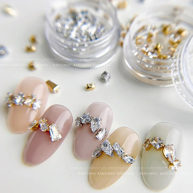 

10Pcs 3D Crystal Nail Art Rhinestones Flatback Diamonds Gold Silver Clear Horse Eyes Water Drop Shaped Jewelry Nails Decorations