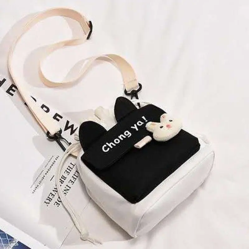 Small Bag Women 2023 New Fashion Korean Cute Shoulder Bag Cartoon Duck Girl Student Crossbody Bag