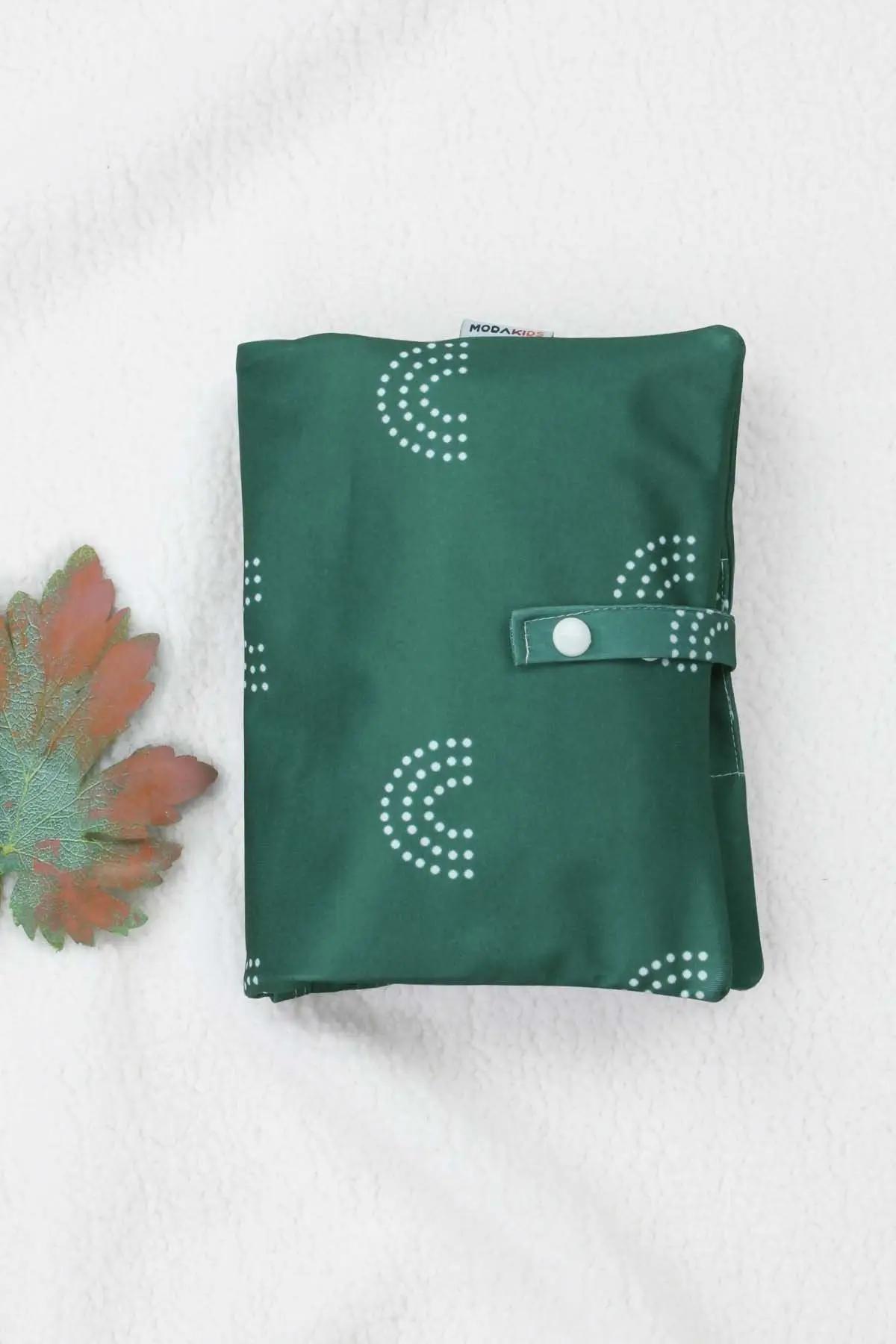 

Modakids Pattern Liquid-Proof Baby Bottom Opening Care Bag Organizer