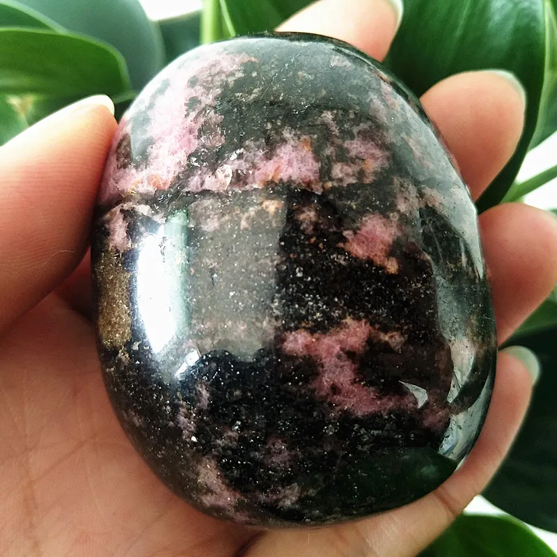 

Natural Crystal Pink Rose Stone Palm Meditation Feng Shui Health Play Yoga Practice Stone