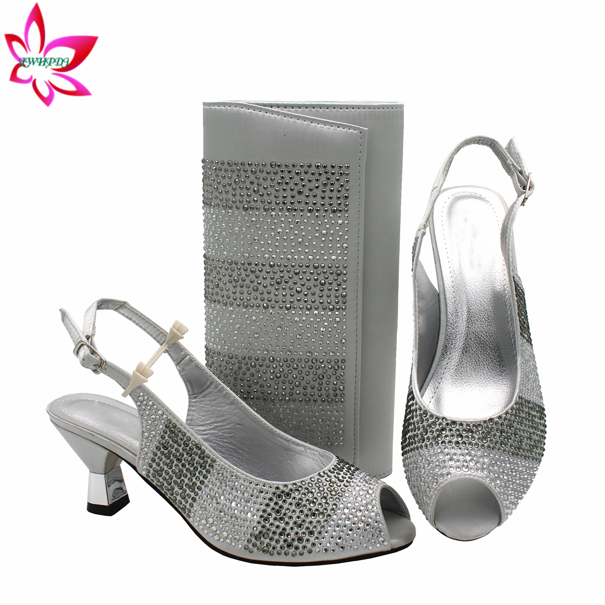 

2022 High Quality New Arrivals Nigerian Women Shoes and Bag to Match in Silver Color Specials Design Italian Pumps for Wedding