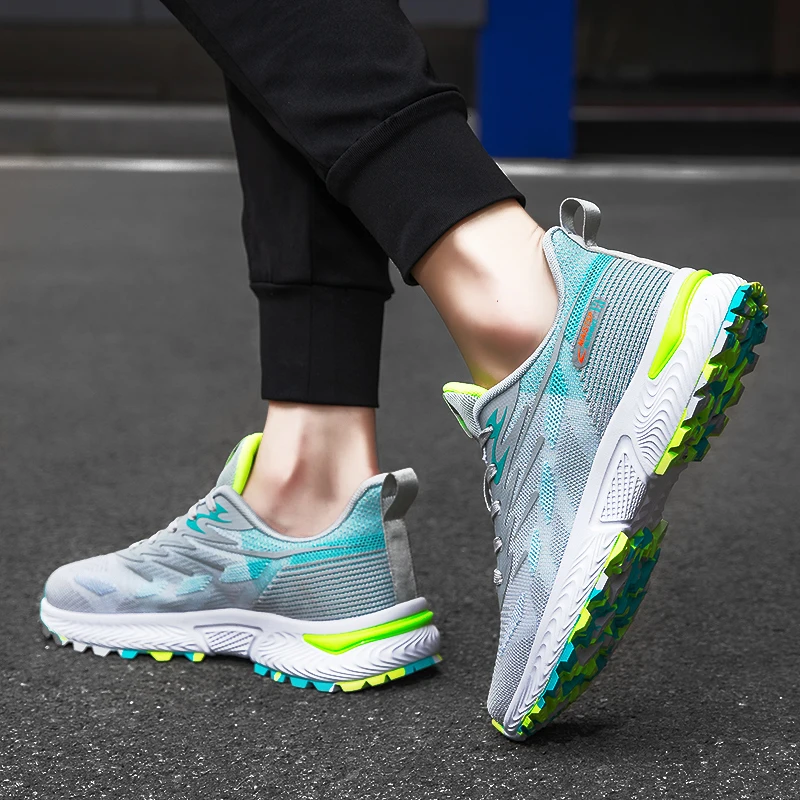 2022 Golf Shoes Summer Mesh Breathable Golf Training Sneakers Men's Fashion Sneakers Youth Fitness Golf Walking Sneakers