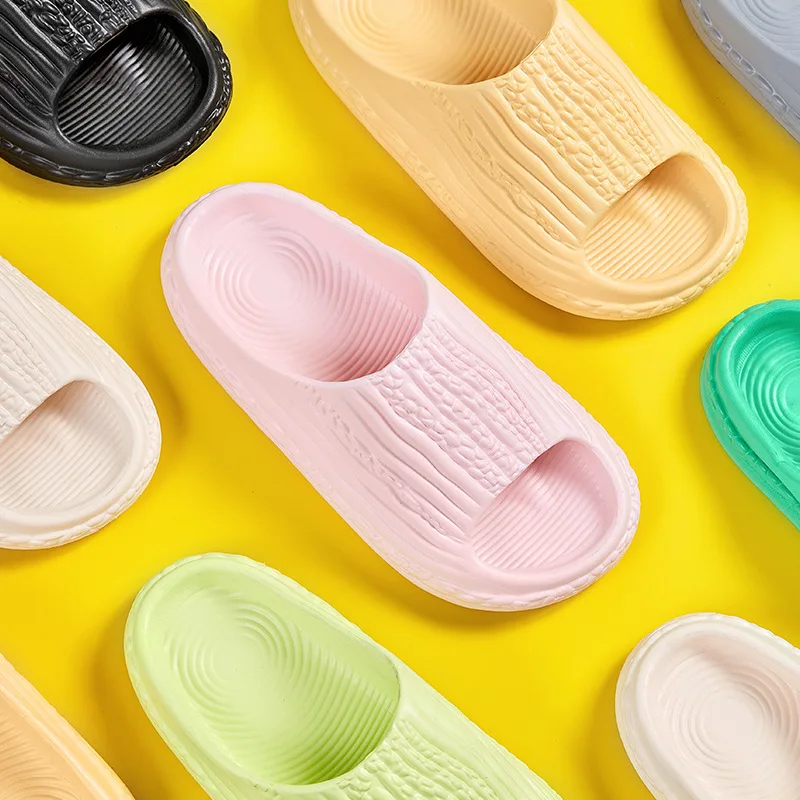 2022 New Summer Women Thick Platform Bathroom Home Slippers Men Soft Sole Indoor Slides Female Sandals Non-Slip