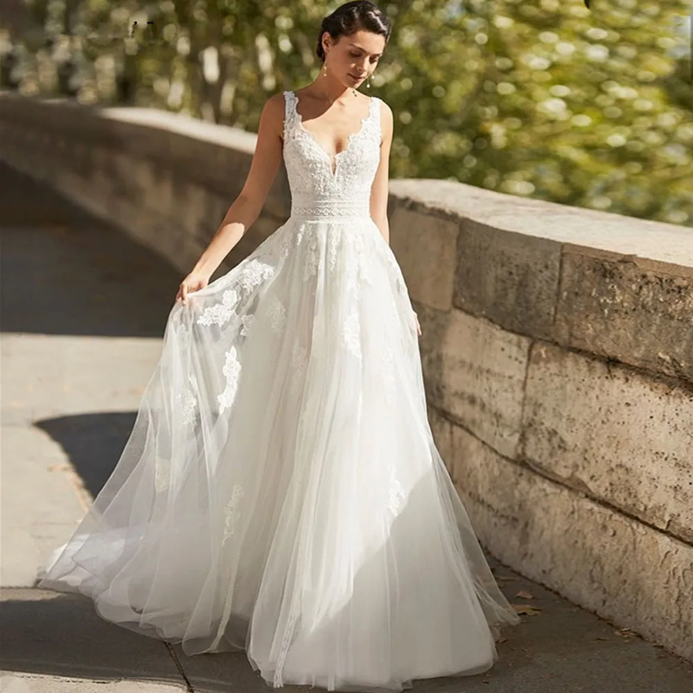 

Женское свадебное платье с открытой спиной, кружевное Тюлевое платье-трапеция с V-образным вырезом, без рукавов, пляжное платье принцессы со...