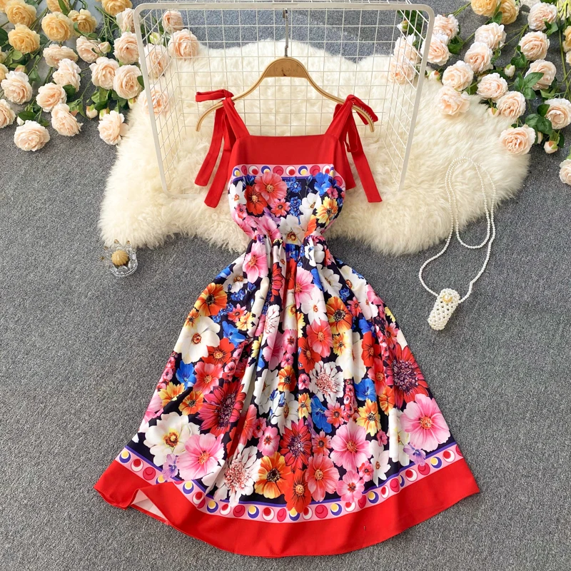 

2022 spring and summer new palace style printed straps slim fit and slim big swing holiday suspender skirt western style dress