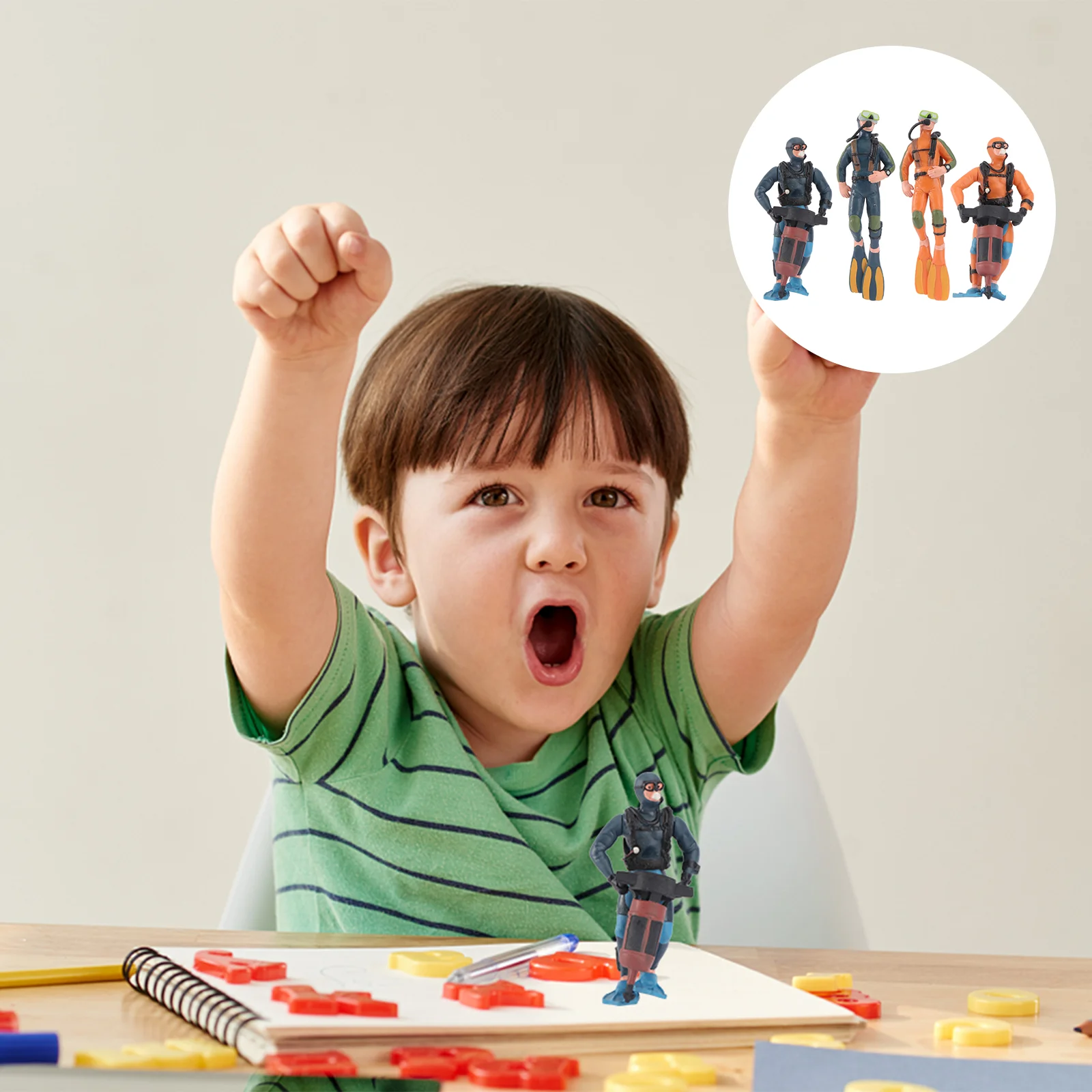 

Sand Table Scene Characters Desktop Adornments Lightweight Model Toys Decorations Interesting Cognitive Diver Models Scuba