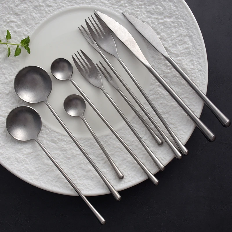 

Nordic Classic Cutlery Set Designer Matte Retro Luxury Spoons Dining Fork Picnic Portable Dessert Cubiertos Home Garden OA50DS