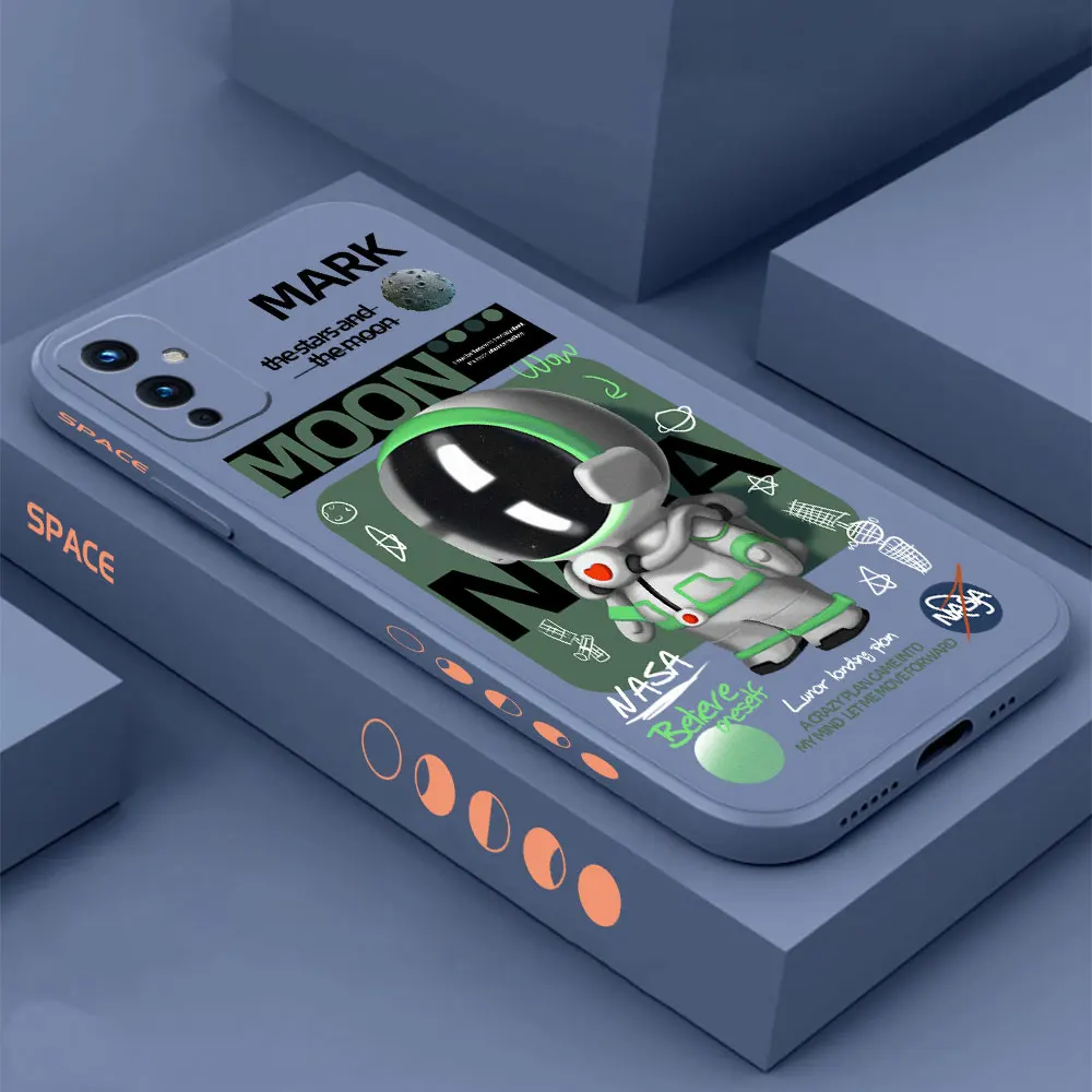 

Voyage Astronaut Phone Case For Oneplus 11 10 9 9R 9RT 8 8T 7 7T NORD CE 2 ACE 2 2V PRO LITE Liquid Silicone Cover Funda Cqoue