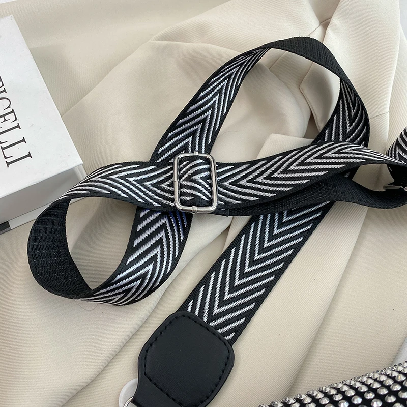 Нагрудные сумки через плечо для женщин Сумки из искусственной кожи со стразами и