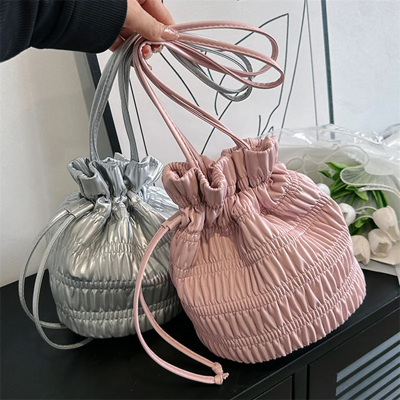 

Women's Bucket Shaped Underarm Bag Soft and Sweet Shoulder Crossbody Bags PU Drawstring Pleated Y2k Handbags For Girls Purses