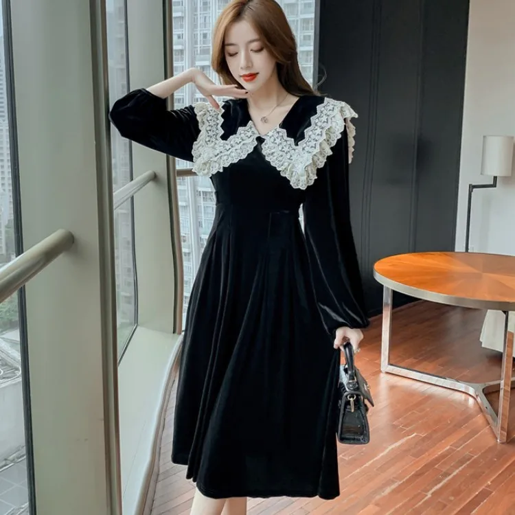 

2021 Autumn Women Sweet Lace Peter Pan Collar Long Sleeve Velvet Dress Elegant Temperament A-Line Party Dress Female Vestidos