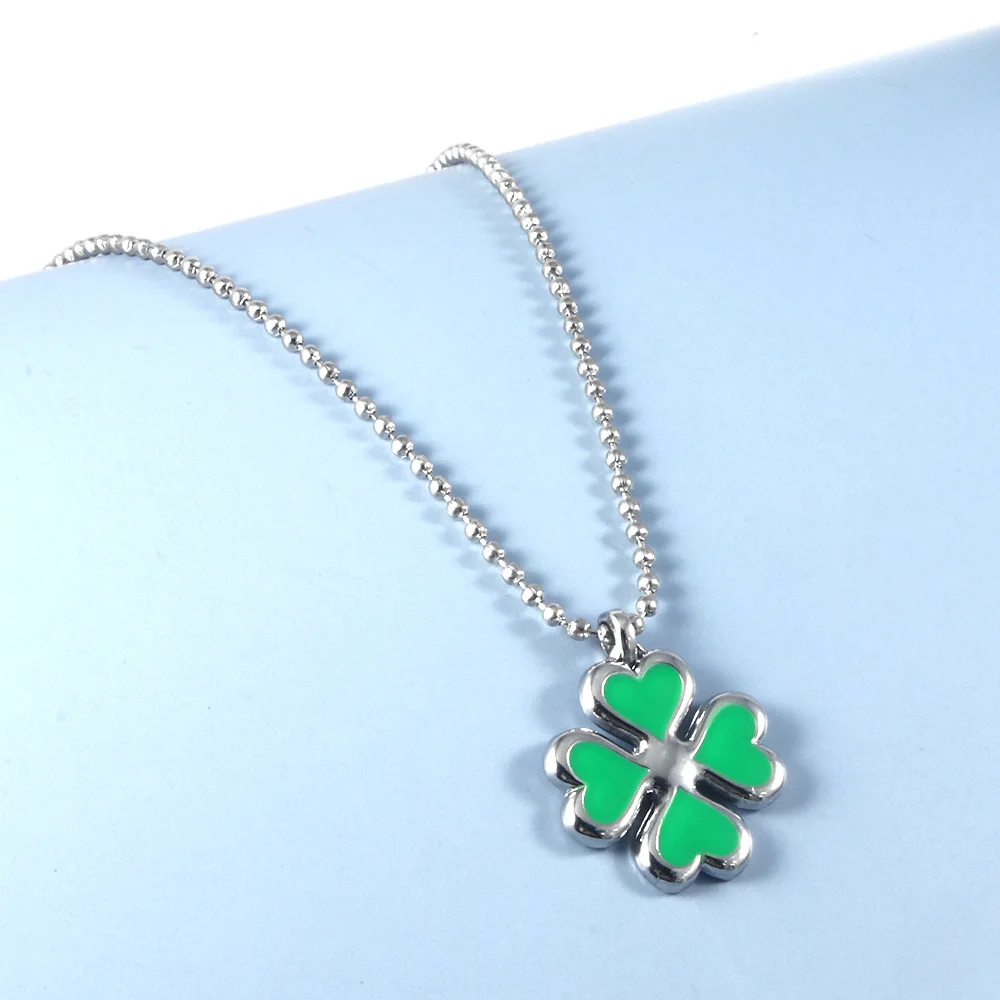 

Anime Leaf Shaped Green Necklace Tokyo Avenger Hinata Tachibana Same Necklace Pendant For Men And Women Accessories
