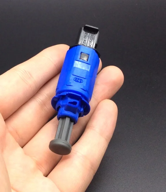 

Выключатель сигнала тормоза для smart fortwo 451