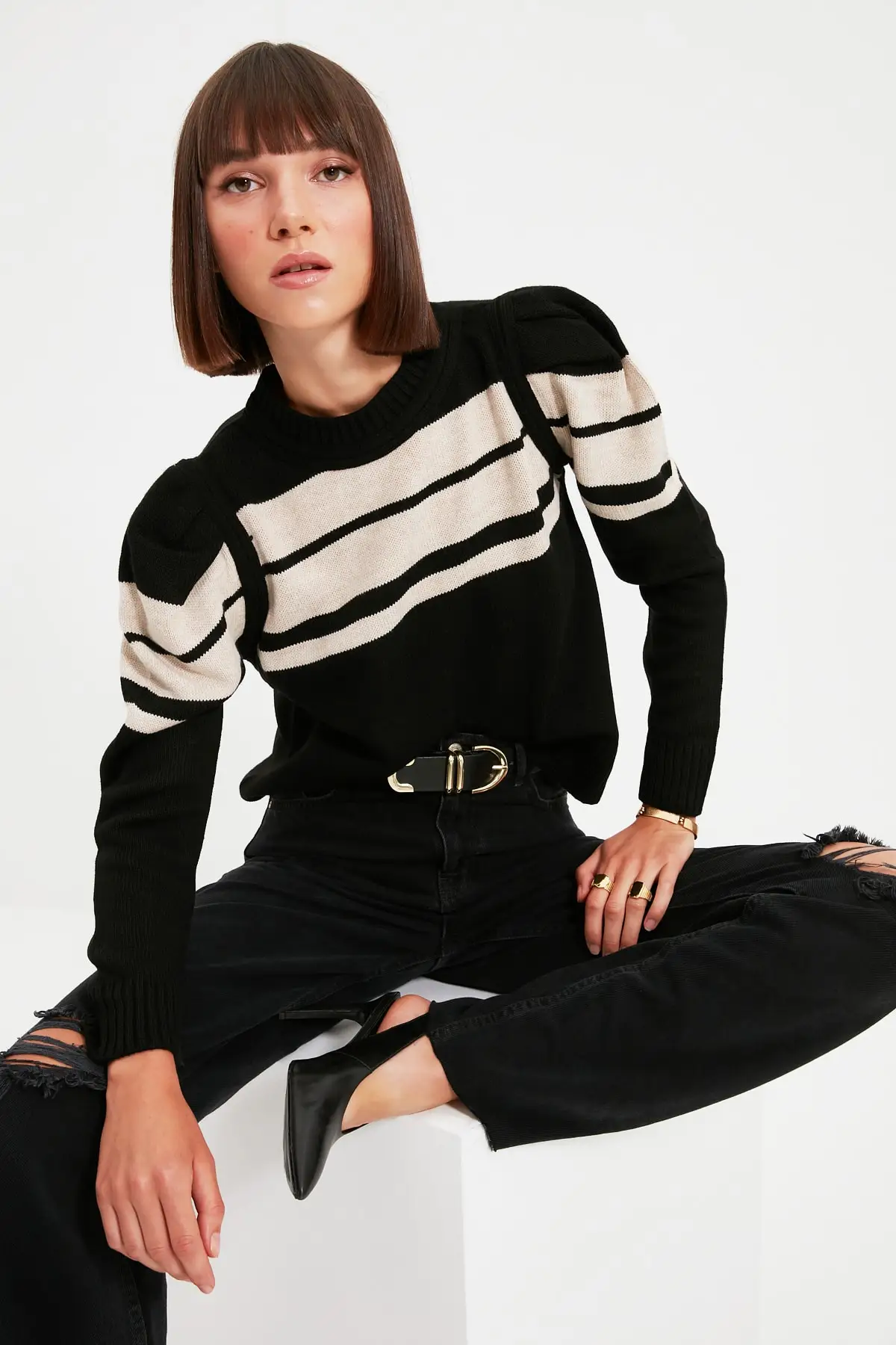 

Trendyol Balloon Sleeve Knitwear Sweater TWOAW22KZ0734