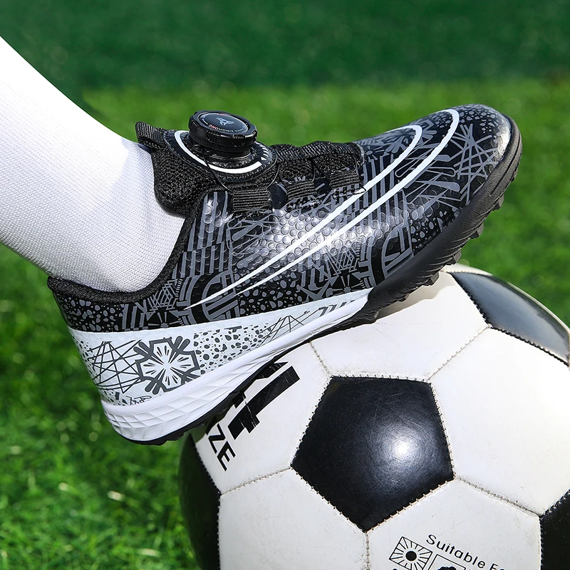 2023 Soccer Shoes Kids Boy New Brand Professional Indoor Football Boots Children Lightweight Outdoor Futsal Sneakers Size 30-39