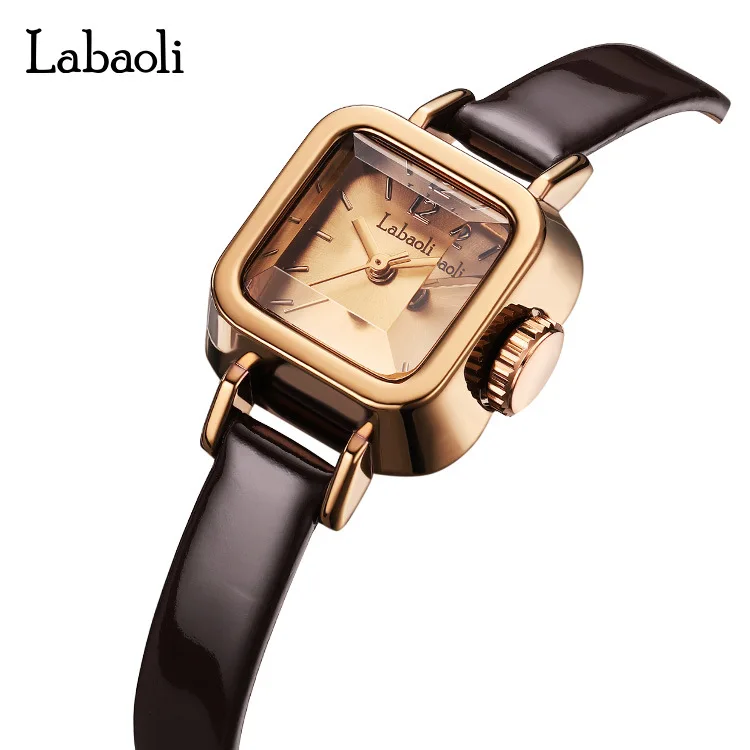 Square LABAOL Classical Women Writst Watches Leather Minimalist Ladies Quartz Watches Rose Gold Small Square Dial Elegant Design