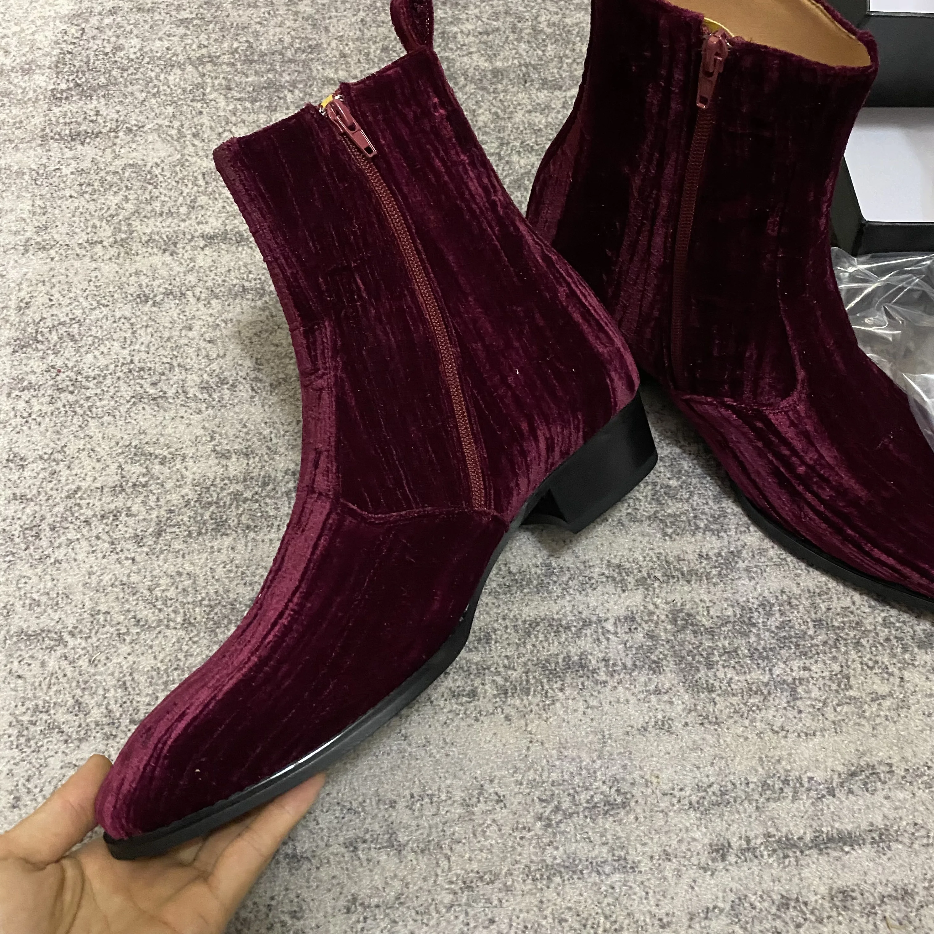 Мужские свадебные ботинки ручной работы с пиликом пальца винно-красного бархата