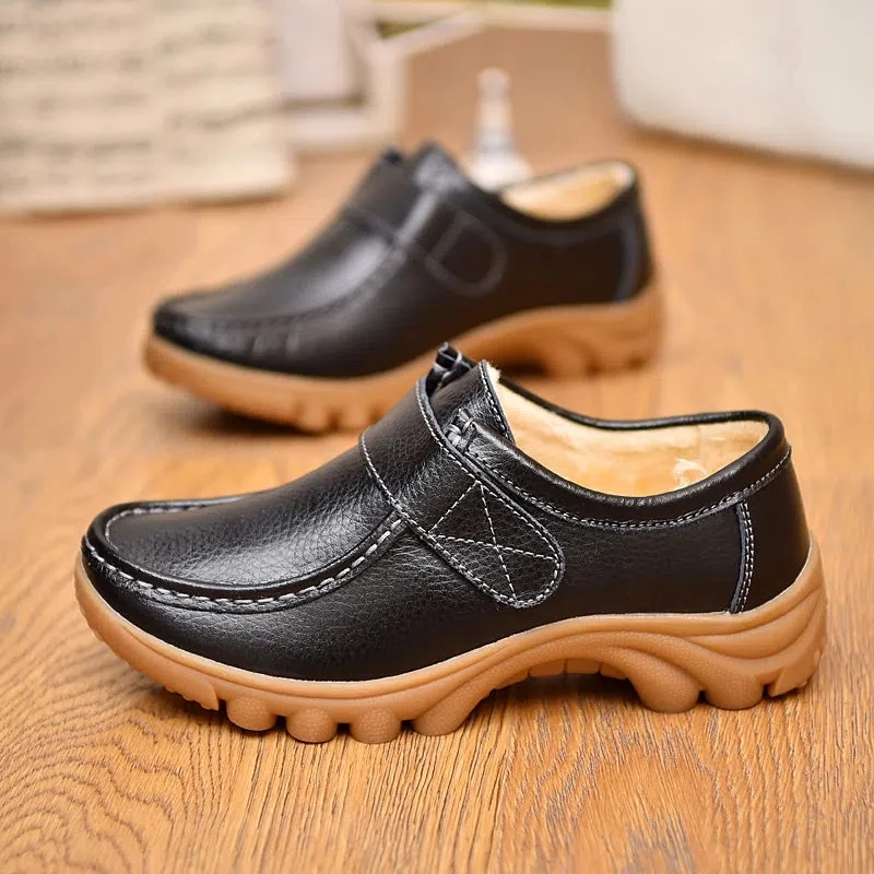 Купи Top Quality Split Leather Nurse Flats Woman Oxford Shoes Casual Platform Soft Fur Moccasins Women's Winter Plush Loafers за 978 рублей в магазине AliExpress