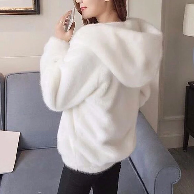 Rabbit Imitation Fur Winter Grass Mink Faux Fur Coat Ladies Artificial Fur Hooded Soft women girl Women's Jacket top cute girl