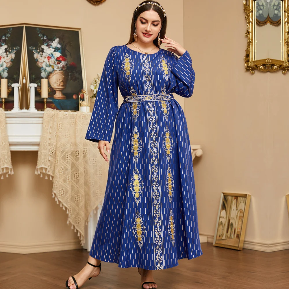 

Arab Women's Fashion Exquisite Gold Embroidery Lace Up Waist Length Skirt