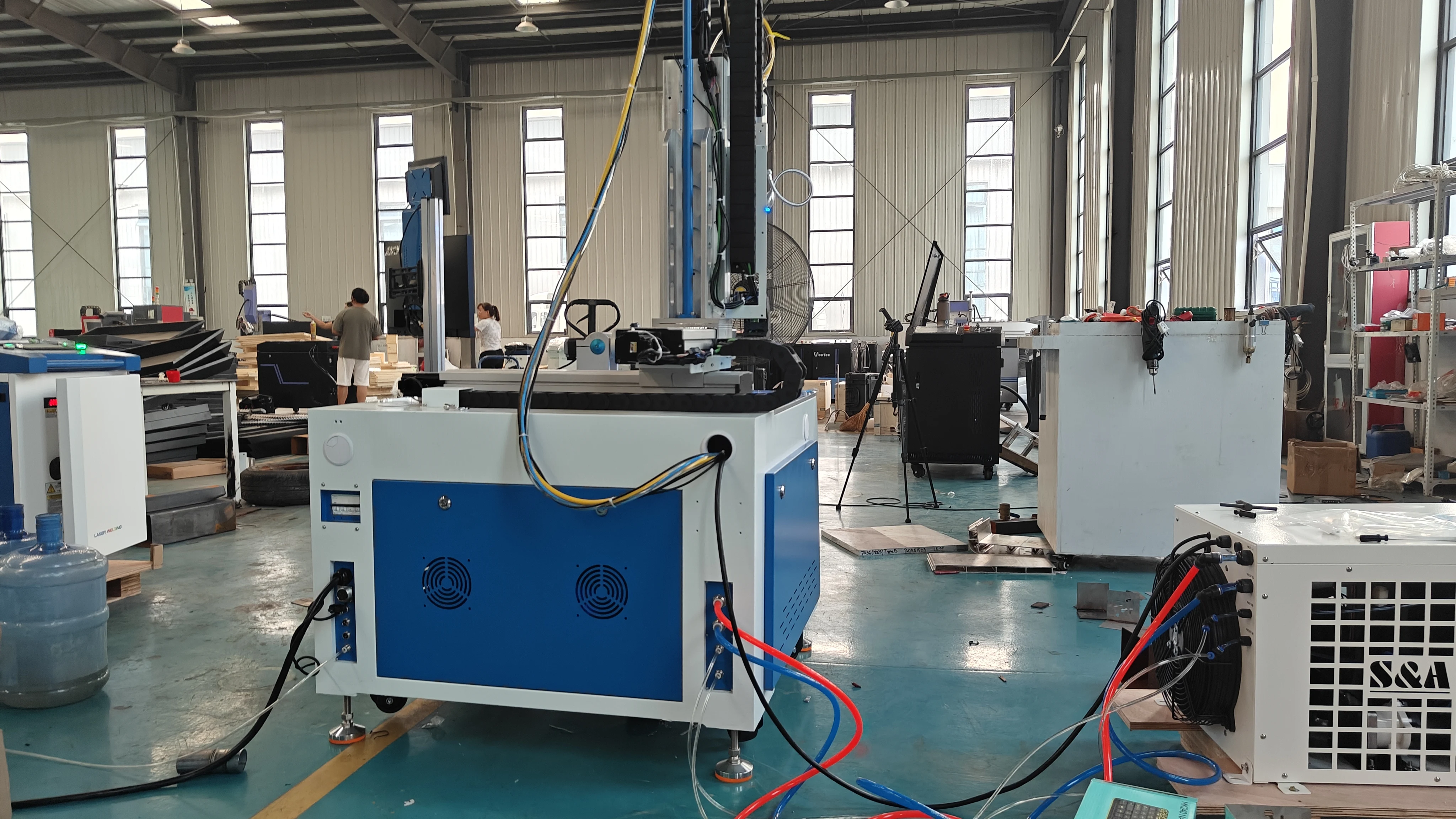 QCW оптическое волокно автоматический лазерный аппарат для точечной сварки