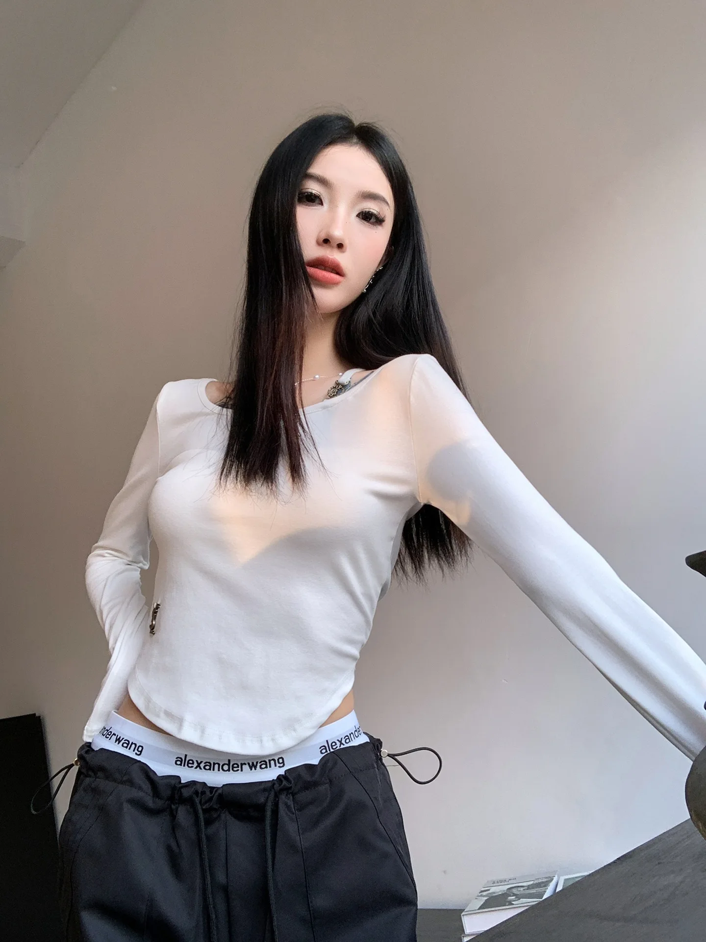 Женские футболка с длинным рукавом Yves Saint Laurent женские эластичные базовые