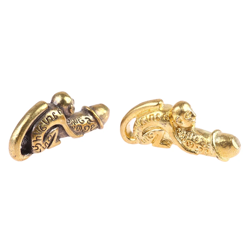 1pcs Brass Male Penis Pendant Keychain Pendant Fun Creative Simulation Chick Personality Pendant Mini Male Genitals Car Keychain