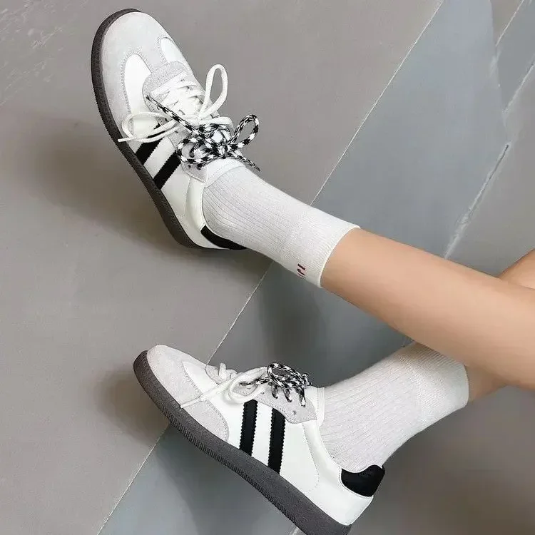 Женская обувь Dexun осень-зима 2023 новые повседневные кроссовки в тон на плоском