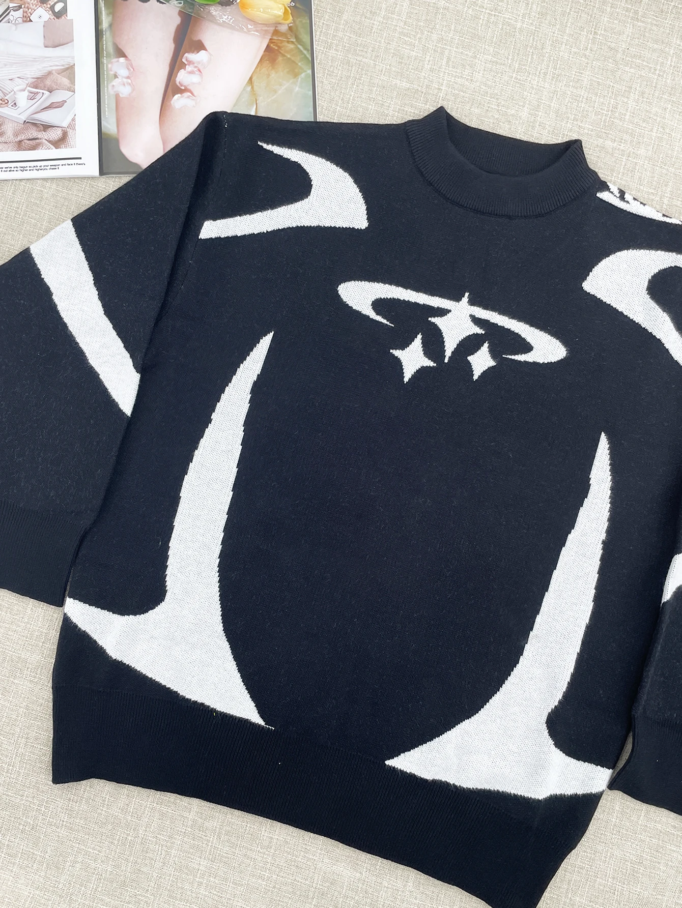 2024 sweter damski z okrągłym dekoltem czarno-biały gruby ciepły wiosenny Vintage Casual swetry dzianiny dla kobiet