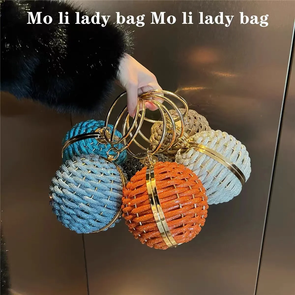 Круглая сумка с блестящими стразами и бриллиантами женская роскошная вечерняя