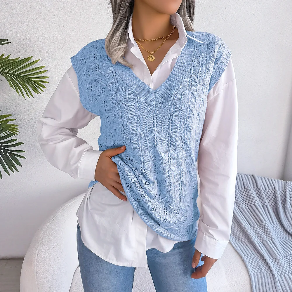 

2022 Autumn Women's fashion solid color hollow wavy V-neck knitted vest sweater