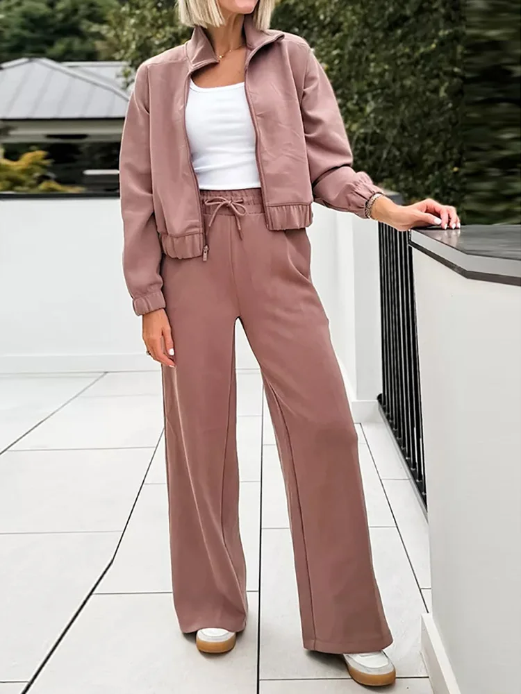 Осенне-зимний наряд с прямыми брюками эластичной резинкой на талии женский