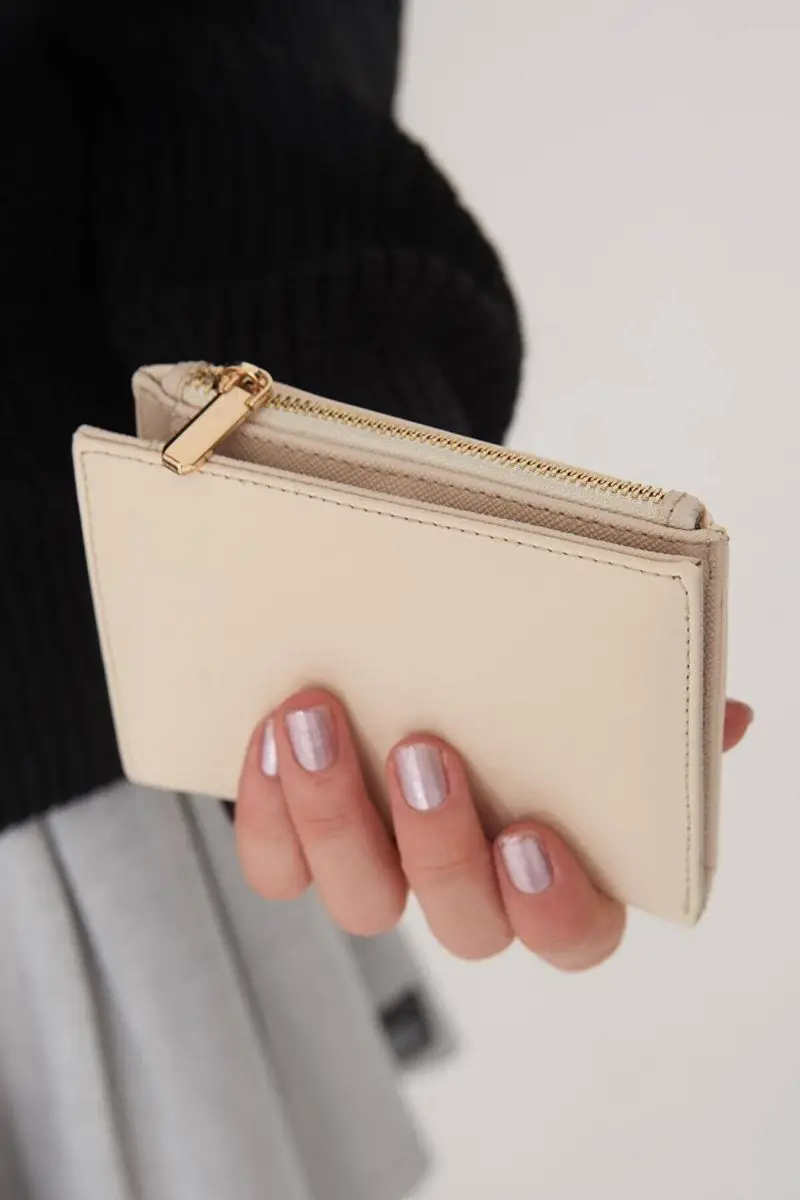 

Women's Beige Wallet Czdn79 - F6 ADX-0000023259
