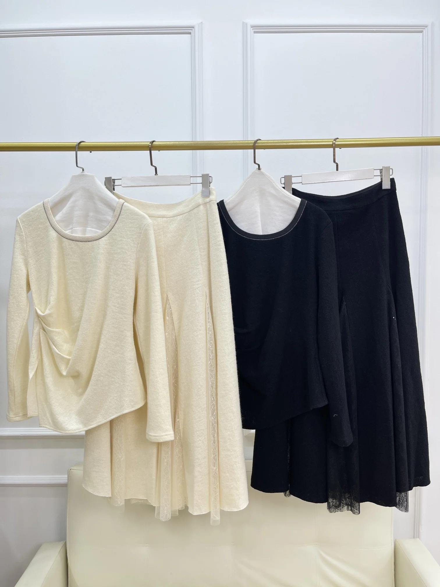 Женский комплект из двух предметов Асимметричный топ смешанной шерсти и хлопка с