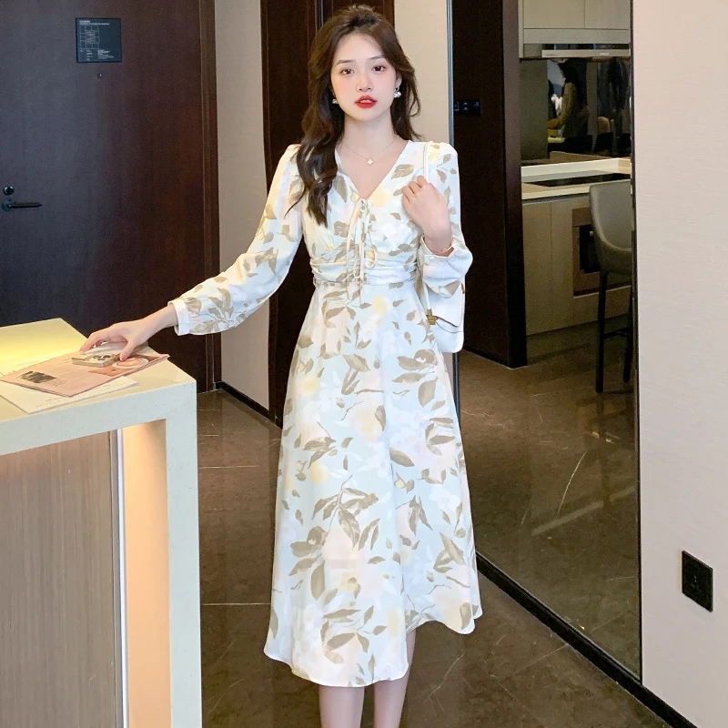 

Шифоновые женские платья, новинка 2022, корейское повседневное богемное платье с цветочным принтом, одежда с V-образным вырезом и длинным рука...