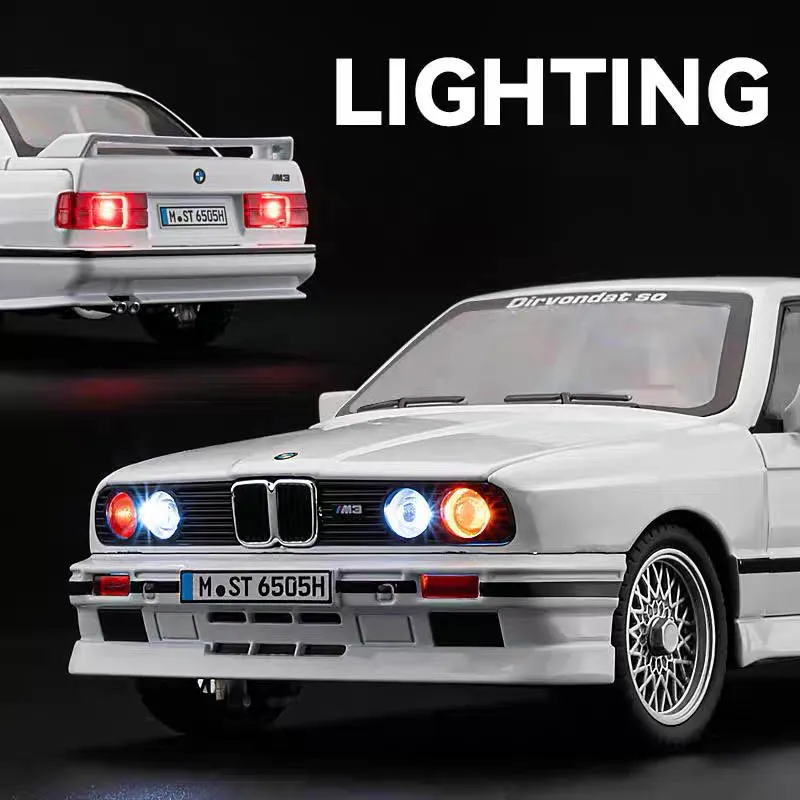 Миниатюрный автомобиль BMW M3 E30 IM