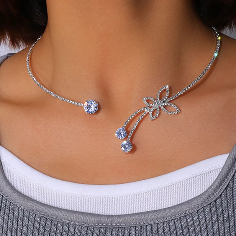 

Rhinestone Small Butterfly Party Dinner Necklace